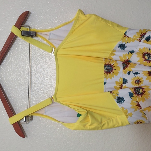 NEW WITH FLAW ONE PIECE YONIQUE SUNFLOWER SWIMSUIT HAS TAGS SIZE 24W - Picture 7 of 14
